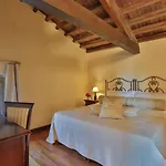 Castello Castriota Scanderbeg 4* 갈라티나