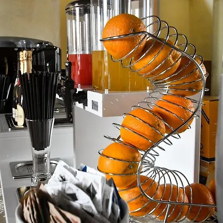 Bed & Breakfast Castello Castriota Scanderbeg 4*