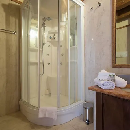 Castello Castriota Scanderbeg Bed & Breakfast *