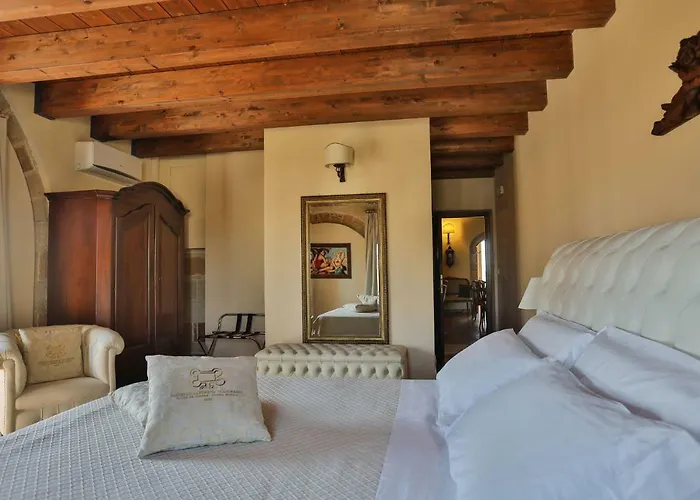 Castello Castriota Scanderbeg