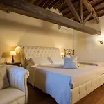 Oda ve Kahvaltı Castello Castriota Scanderbeg