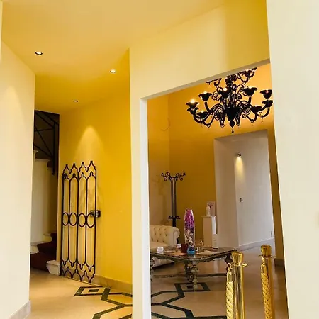Castello Castriota Scanderbeg Frühstückspension 4*