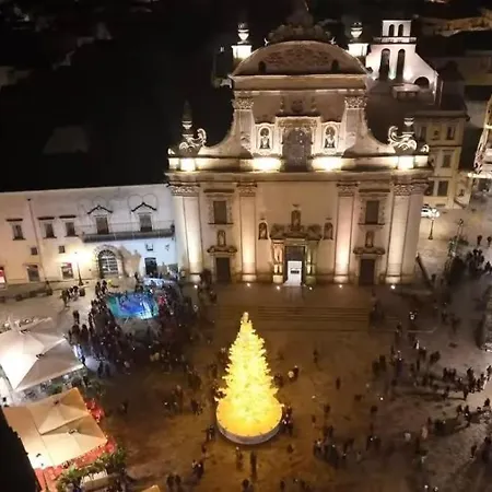 Castello Castriota Scanderbeg Bed & Breakfast 4*