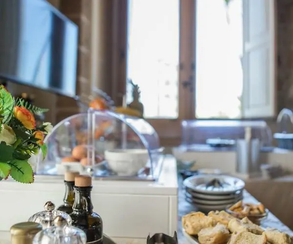 Bed & Breakfast Castello Castriota Scanderbeg 4*