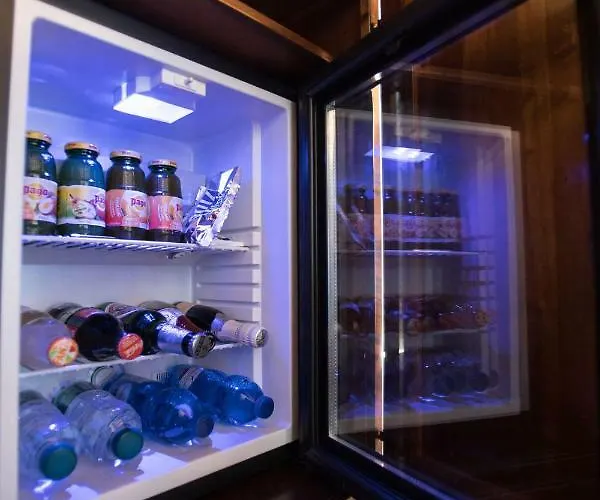 Castello Castriota Scanderbeg B&B 4*